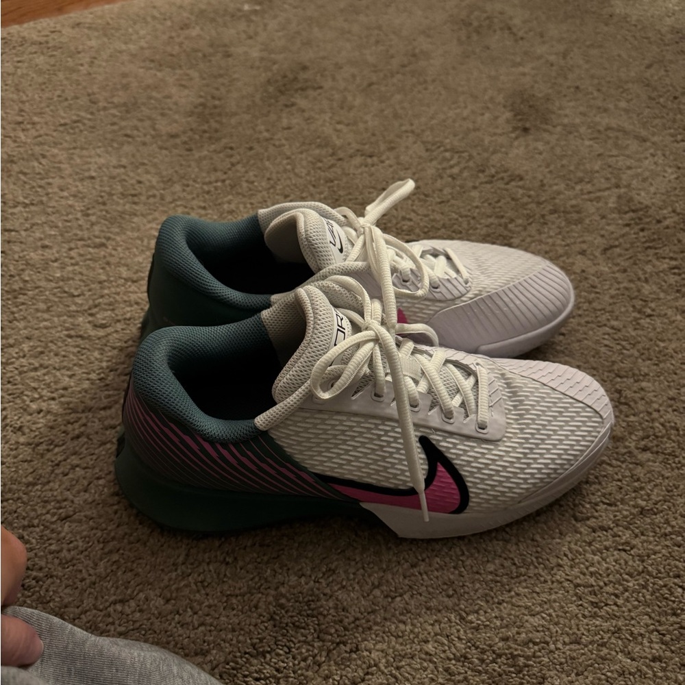 NikeCourt Air Zoom Vapor Pro 2 size 9.5